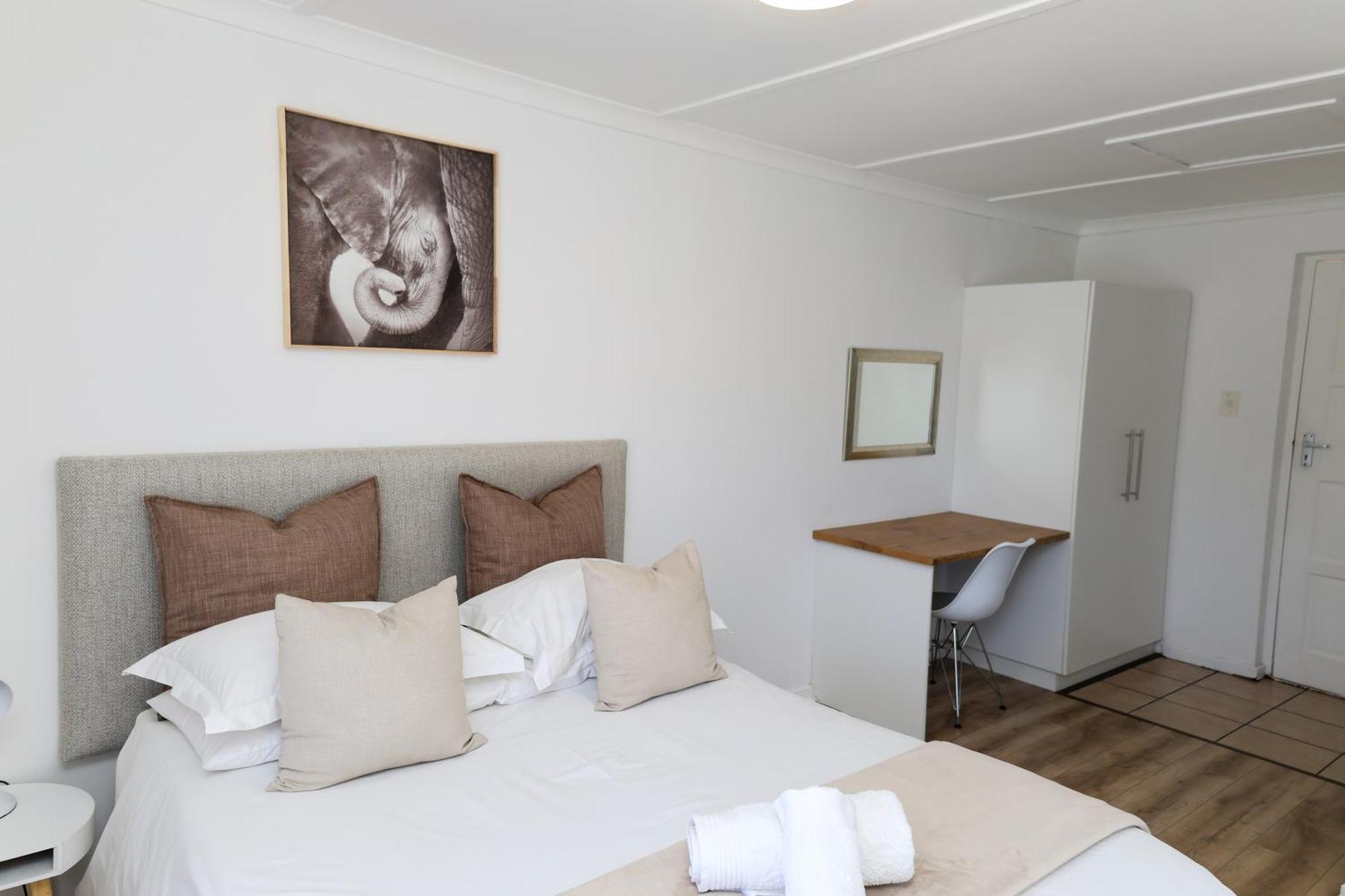 George Lodge International Ngoại thất bức ảnh