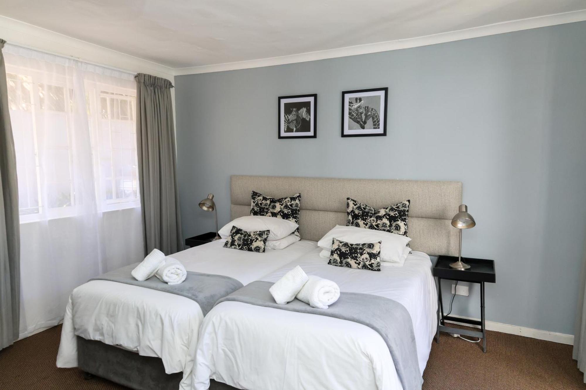 George Lodge International Ngoại thất bức ảnh