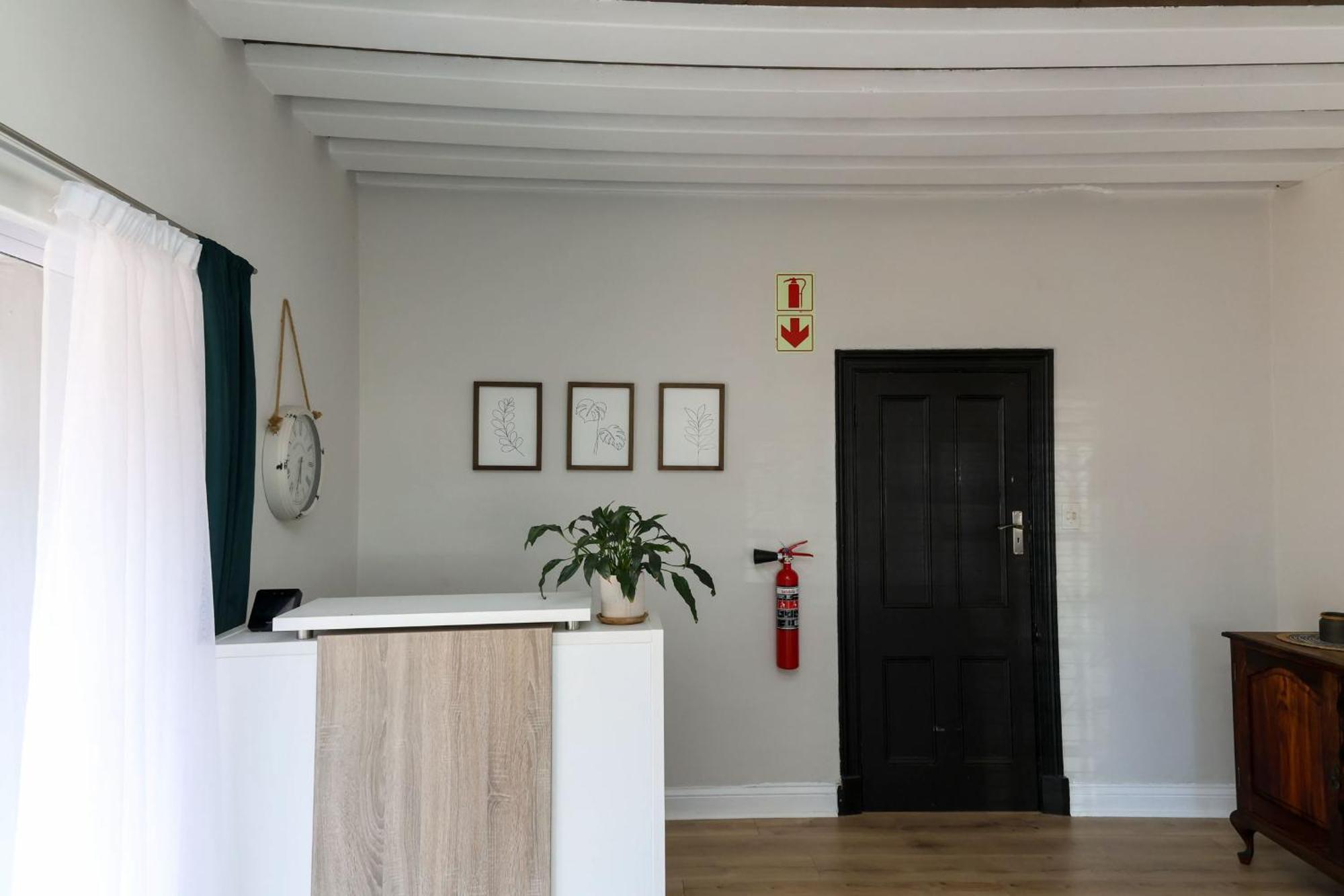 George Lodge International Ngoại thất bức ảnh