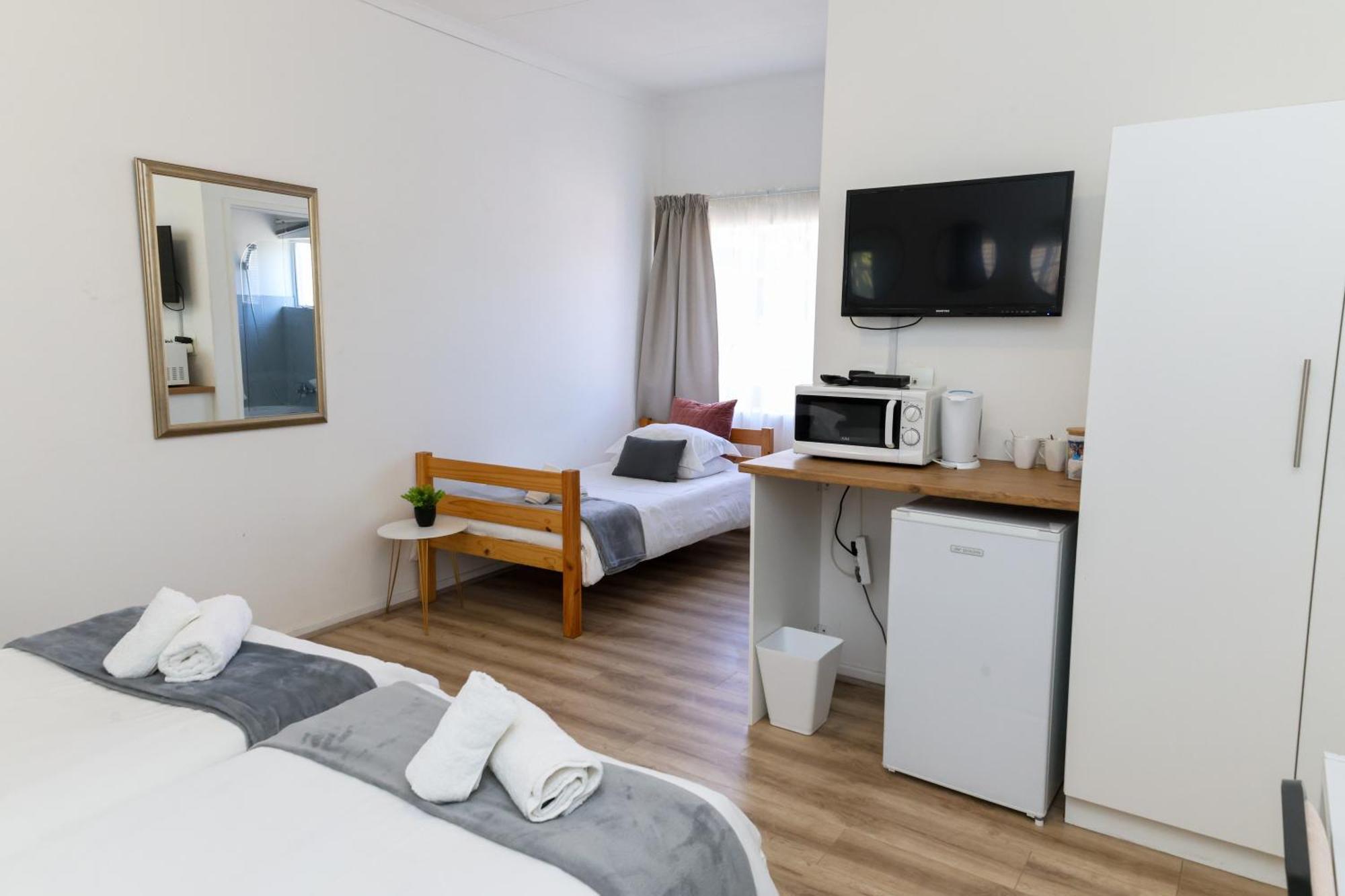 George Lodge International Ngoại thất bức ảnh