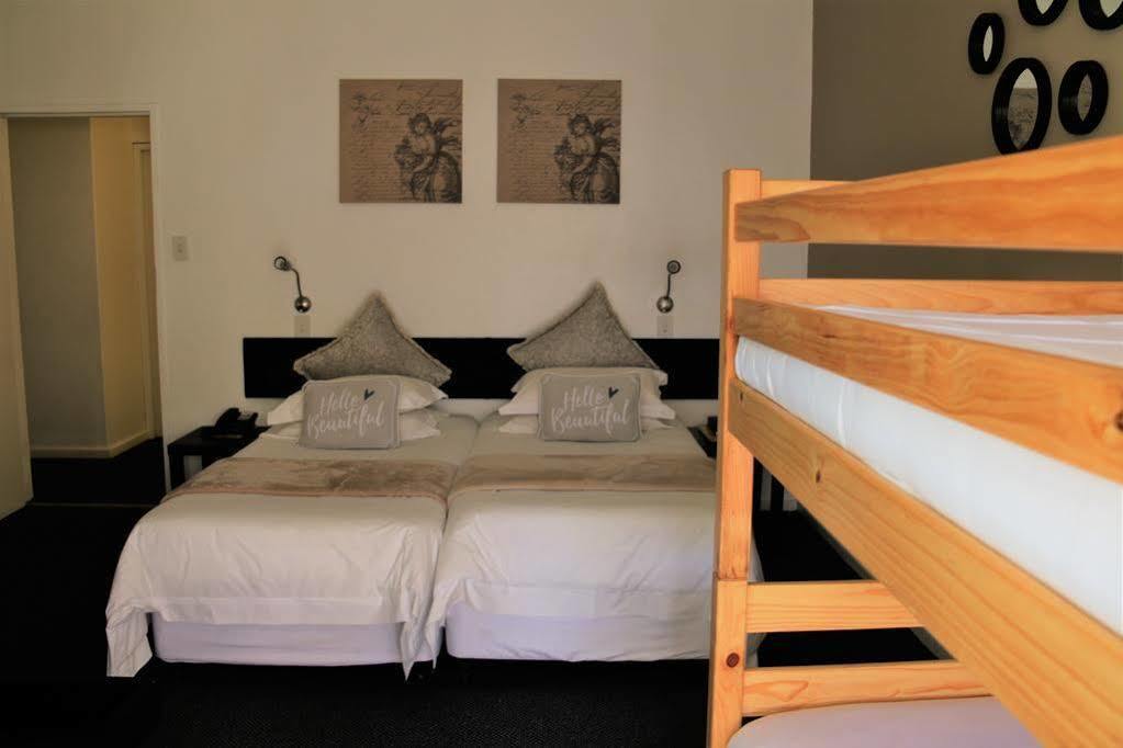George Lodge International Ngoại thất bức ảnh